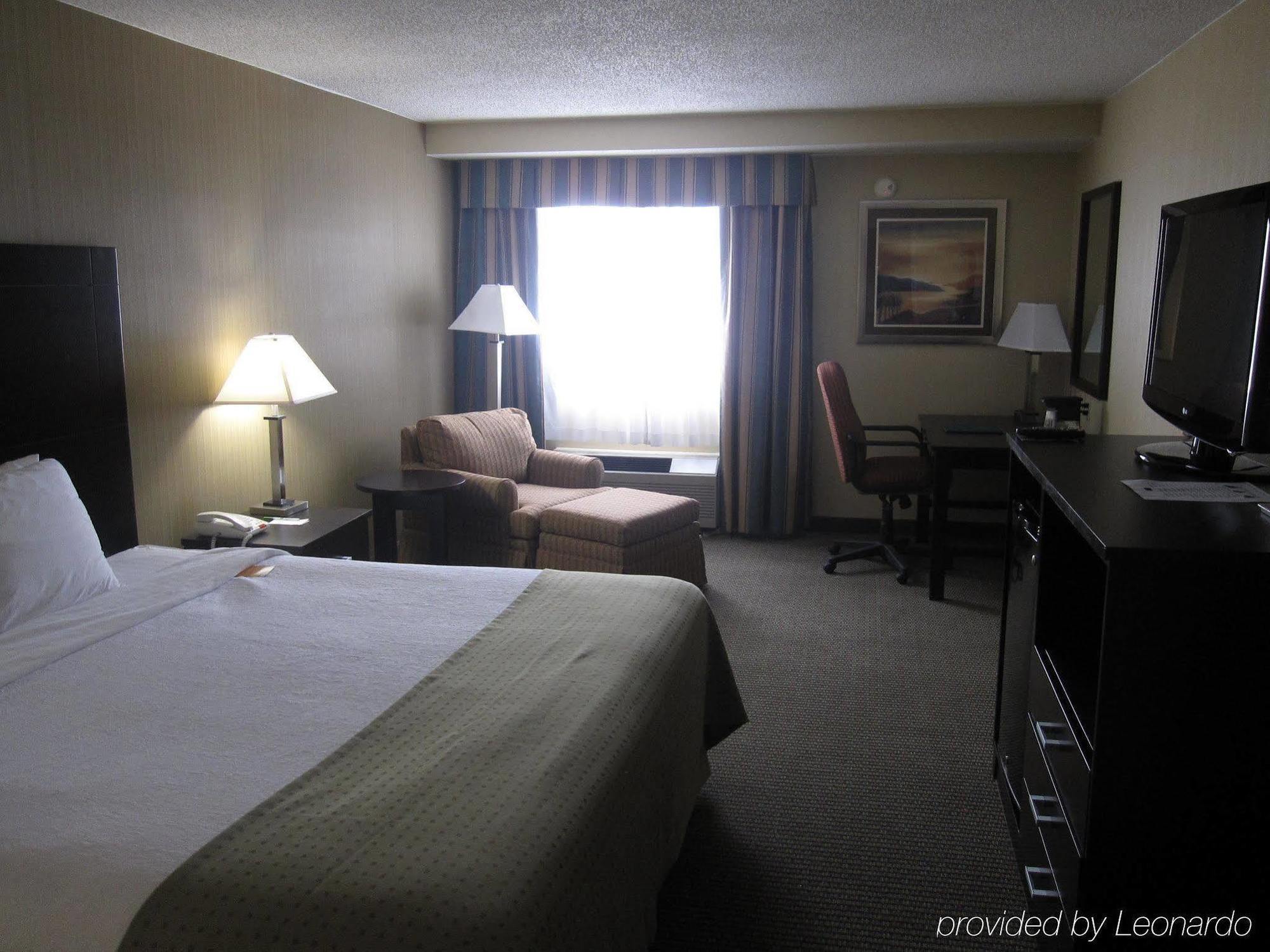 Days Inn By Wyndham Plattsburgh Room photo